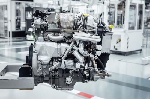 Новые двигатели Mercedes-AMG получат электрический наддув