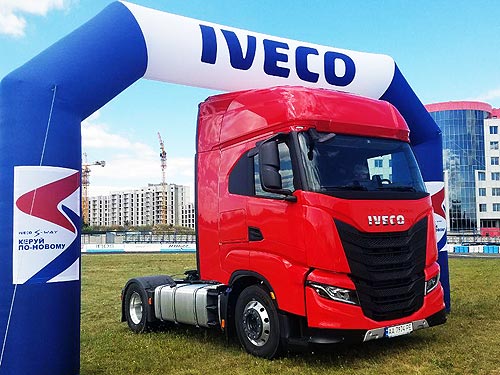 В Украине дебютировал новый IVECO S-Way - IVECO