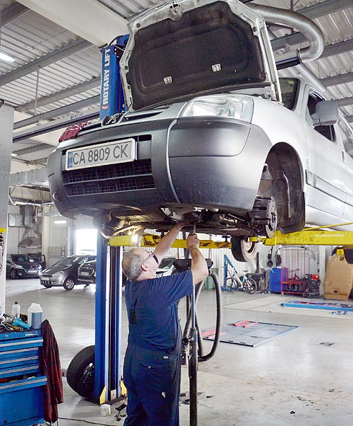 В Украине произошла перезагрузка сервиса Peugeot-Citroen: Межсервисный интервал увеличен, стоимость обслуживания - снижена - сервис