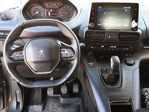 Какой автомобиль выбрать для бизнеса: сравниваем Citroen Berlingo, Peugeot Rifter и Opel Combo Life - Citroen