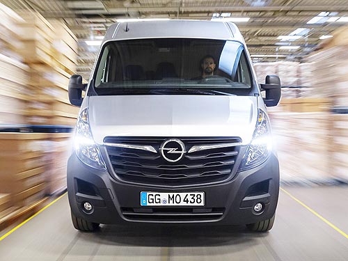В Украине доступны новые модификации фургона Opel Movano - Opel