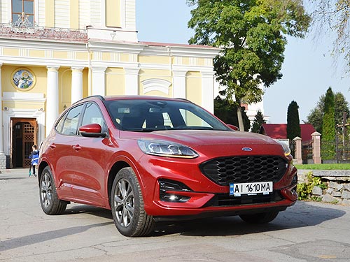 Семейный «Порш» за разумные деньги. Тест-драйв нового поколения Ford Kuga - Ford