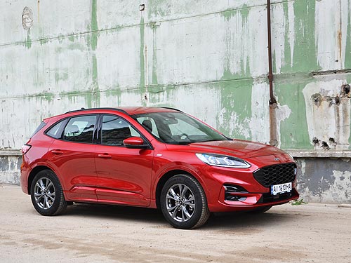 Семейный «Порш» за разумные деньги. Тест-драйв нового поколения Ford Kuga - Ford