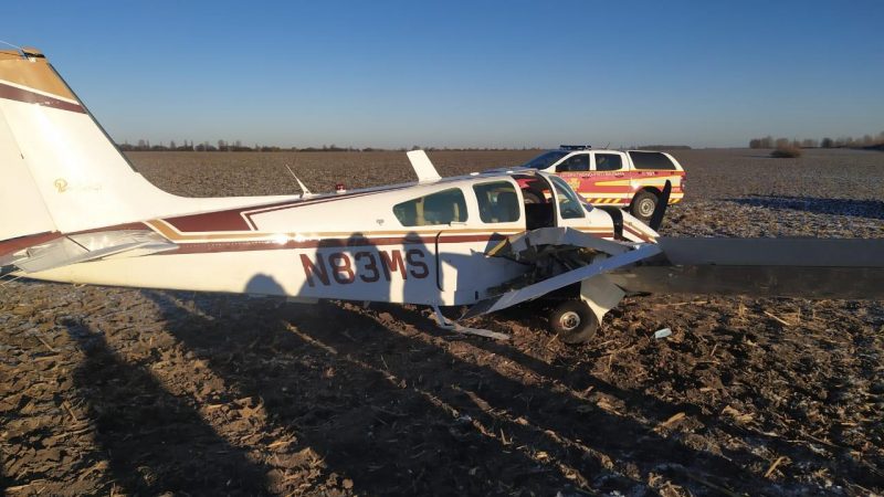 В Киевской области упал легкомоторный самолет: люди на борту выжили