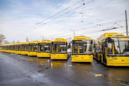 В феврале на маршруты Киева вышли 15 новых троллейбусов Богдан Т90117
