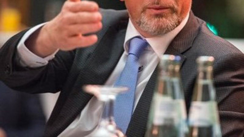 Лидер ХДС ФРГ Лашет поддерживает идею расширения ЕС и предоставление Украине “европейской перспективы” – посол Мельник