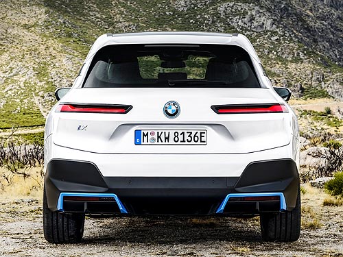 BMW представил новый электрический кроссовер BMW iX. Подробности - BMW