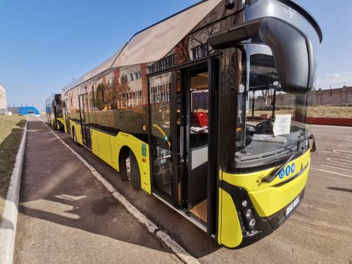 МАЗ начал поставки автобусов нового поколения - МАЗ