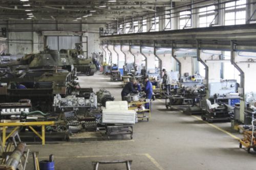 Стало известно, сколько техники восстановил Шепетовский ремонтный завод за 7 лет - завод