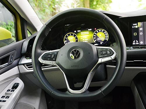 Самый несдержанный. Тест-драйв нового Volkswagen Golf VIII - Volkswagen