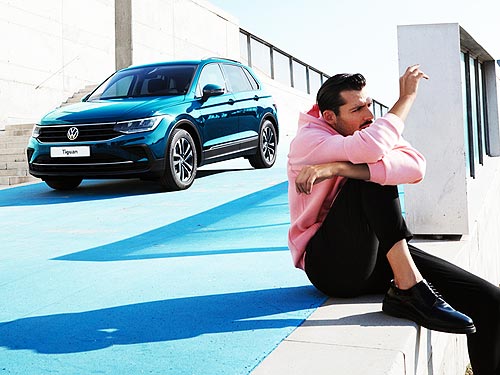 Для Volkswagen Tiguan R-Line доступны пакетные предложения с выгодой до 57 866 грн.