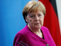 Меркель обсудила с Путиным заявление ФРГ и США по "Северному потоку 2" и украинский транзит