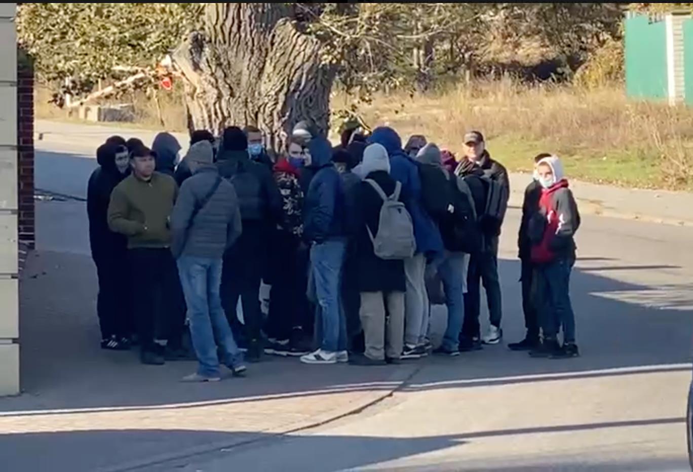 Акция в Козине: возле дома Порошенко произошли столкновения – фото, видео