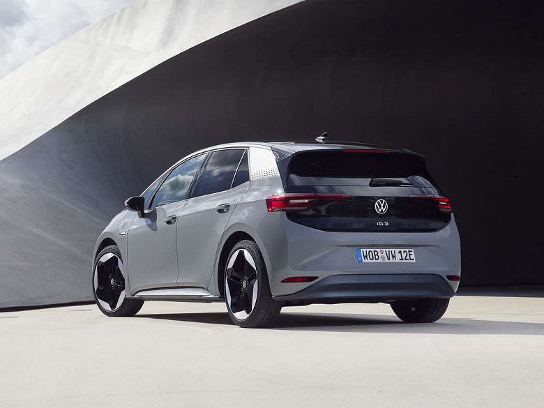 Вместо электрического Golf. Volkswagen I.D.3 привлекает очень много новых для компании клиентов