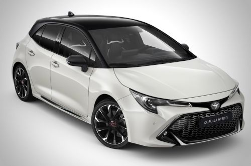 Toyota Corolla получила новую мультимедиа