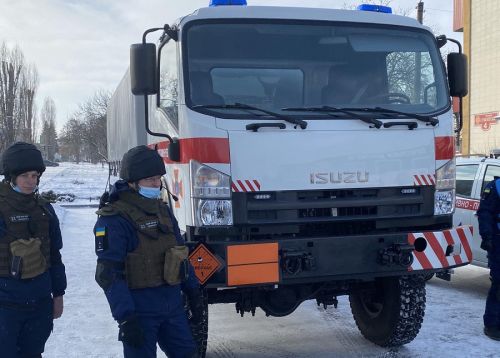 Isuzu поставила полноприводный автомобиль украинским спасателям