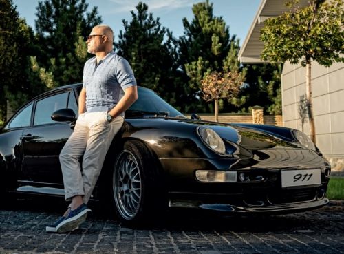 В Украине обнаружили уникальную коллекцию автомобилей Porsche