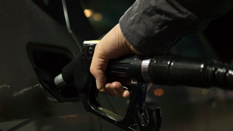 Гранична ціна бензину в Україні на кінець березня збільшена на 11 коп./літр, ДП – на 38 коп./літр