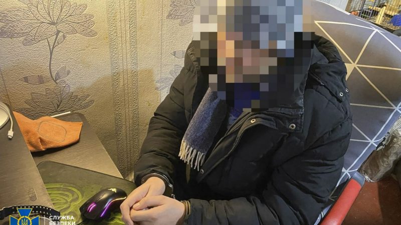 СБУ затримала хакера, який забезпечував мобільним зв’язком окупантів в Україні