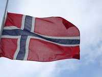 Норвегія закриває кордон та порти для російських вантажівок і суден