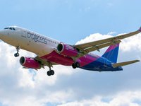 Wizz Air продовжив скасування рейсів з України до липня і скоротив мережу приблизно уп'ятеро