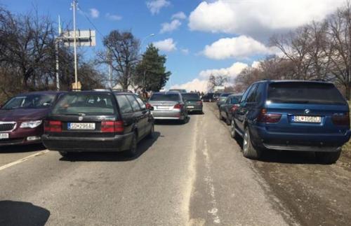 Україна розгрузить прикордонні переходи для вантажного транспорту, приватні авто пустять на окремі КПП
