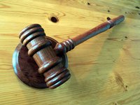 Верховний суд переніс на 29 червня розгляд справи про позбавлення ПриватБанку права власності на будинок у Дніпрі