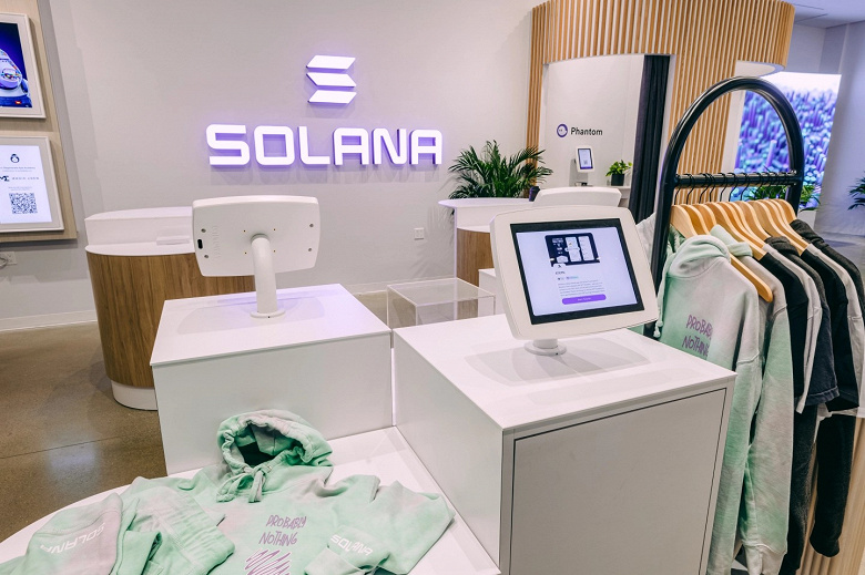 Команда криптовалюты Solana открыла свой первый офлайн-магазин в Нью-Йорке