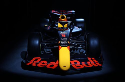 Porsche купує 50% акцій Red Bull Racing