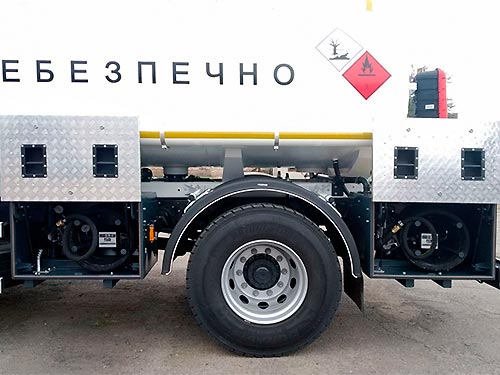 В Україні виготовили новий 11-кубовий паливозаправник на шасі IVECO Eurocargo