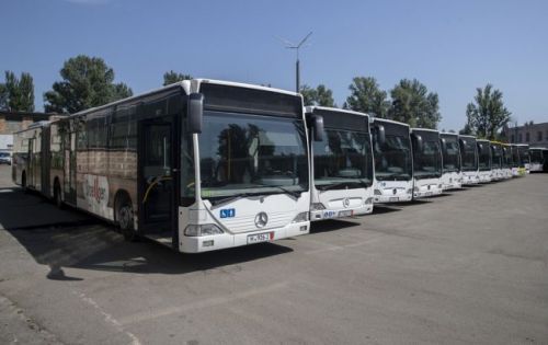 Київ отримав від Німеччини 19 міських автобусів