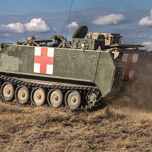 США передадуть Україні 50 броньованих медичних машин M113
