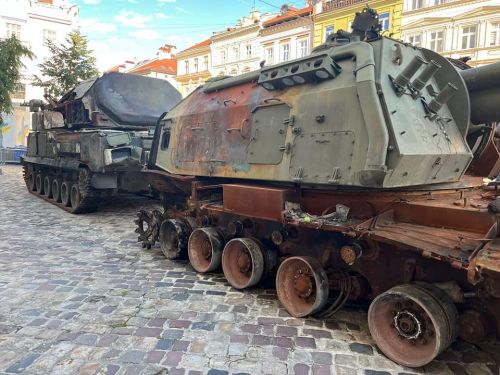 У Львові відкрилася виставка знищеної та захопленої російської бойової техніки - технік