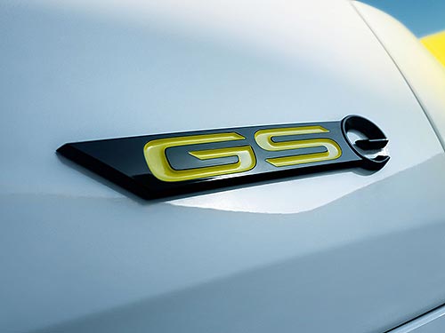 В лінійці GSe від Opel з`явився перший кросовер - Opel