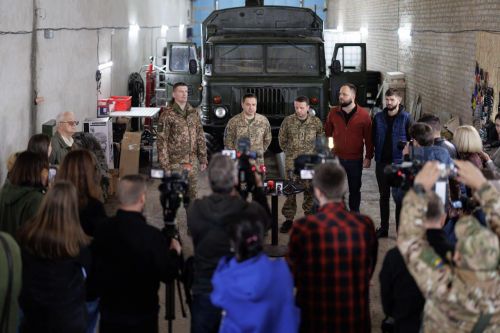 В Україні створили проєкт по відновленню 1000 армійських вантажівок для ЗСУ "Тачки на ТРОкачку"