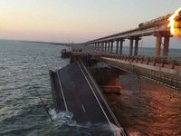 Рух вантажівок автомобільною частиною Керченського мосту окупанти не відкриють до грудня