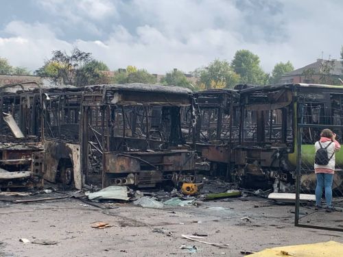 У Дніпрі російські ракети знищили 175 міських автобусів