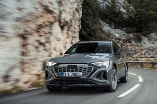 Audi e-tron и e-tron Sportback оновились та отримали нову назву - Audi