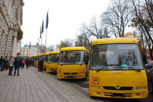 Державні закупівлі оживили ринок автобусів в Україні