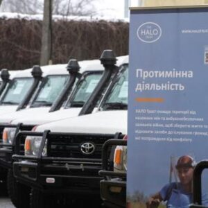 Українські рятівники отримали 9 Toyota Land Cruser 78 для розмінування