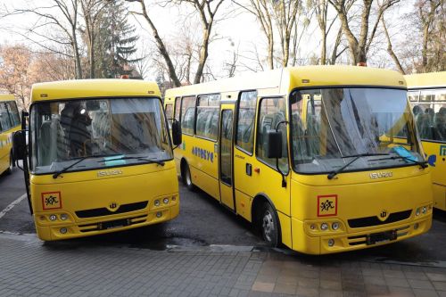 Львівщина отримала ще нові шкільні автобуси