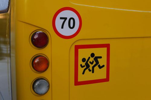 На Львівщині ще 10 громад отримали нові шкільні автобуси