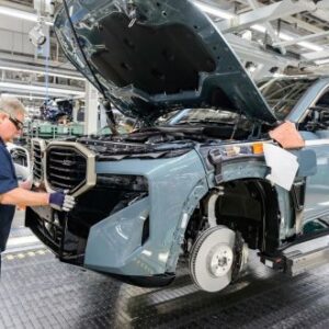 Стартувало виробництво найпотужнішого кросоверу BMW XM