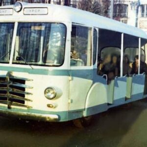 У Києві 60 років тому планували виготовляти автобуси і навіть зробили експериментальні зразки
