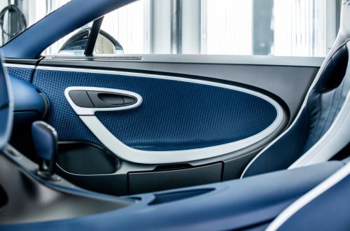 Останній Bugatti Chiron W16 продадуть за астрономічну суму