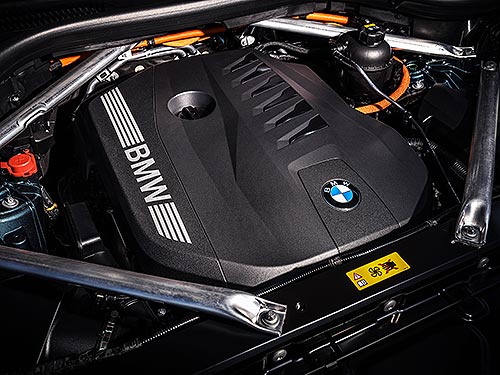 BMW презентує оновлені BMW X5 і BMW X6. Офіційні подробиці - BMW