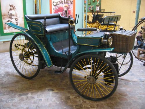 Фахівці визначать, який автомобіль міг з&apos;явитися першим у Києві у 1897 році
