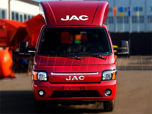В Україну активізовують поставки компактних вантажівок JAC N35 - JAC