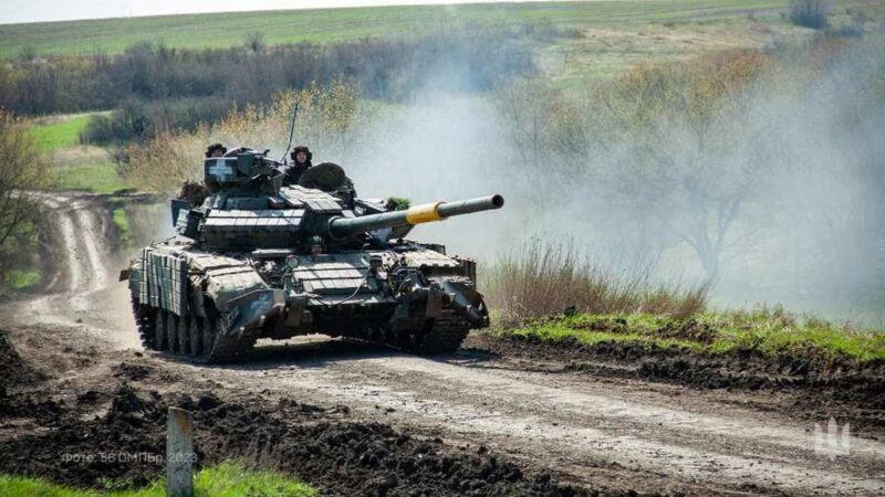 ЗС України відбили 48 ворожих атак за добу і продовжують тримати оборону Бахмута і Мар’їнки