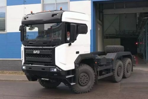 На бувшому російському заводі Toyota збираються виготовляти вантажівки БАЗ-S36A11